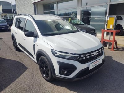 Dacia Jogger Jogger 1.0 TCe 110 CV 7 posti Extreme del 2023 usata a Muggia
