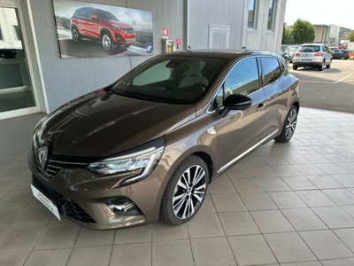 Renault Clio TCe 130 CV EDC FAP 5 porte Initiale Paris del 2020 usata a Muggia