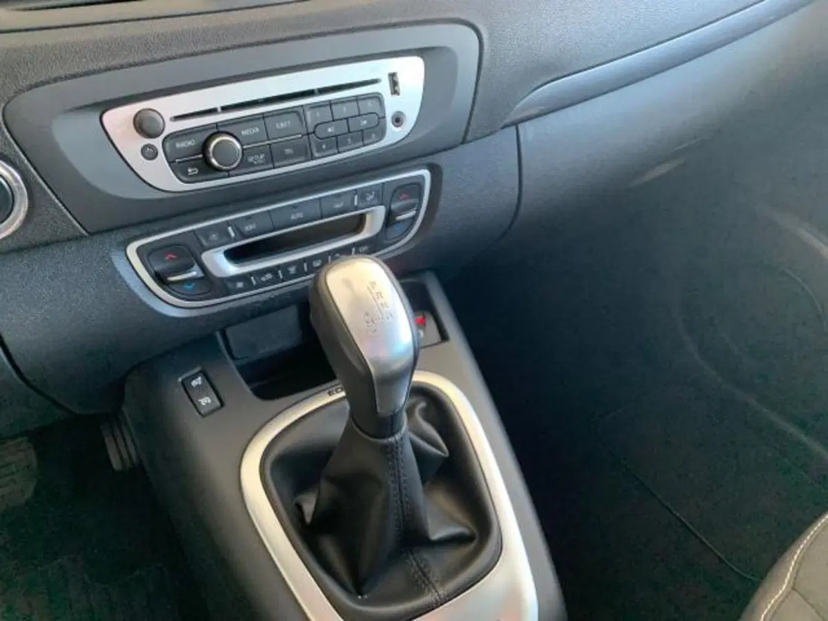 Renault Scénic X-Mod usata a Trieste (14)