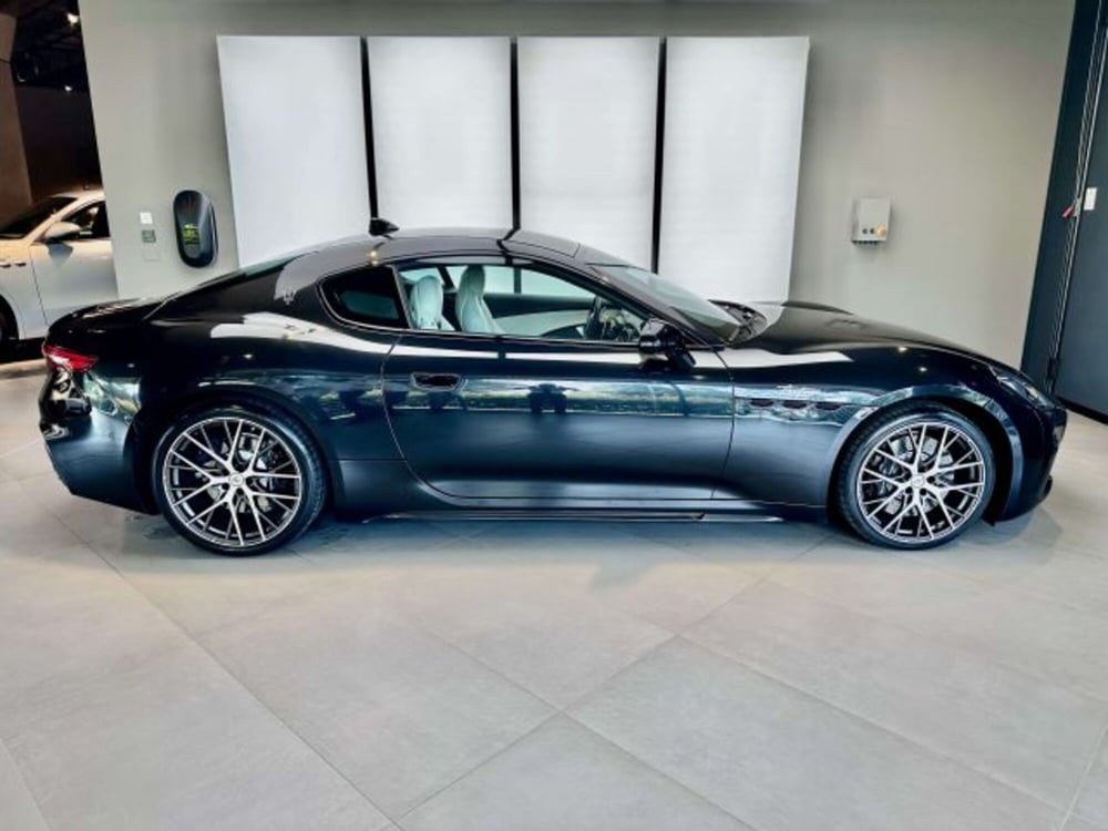 Maserati Granturismo usata a Torino (5)
