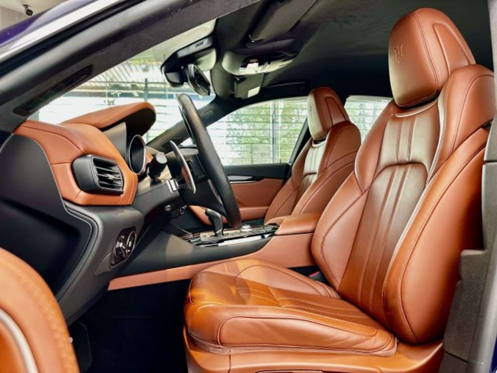 Maserati Levante usata a Torino (10)