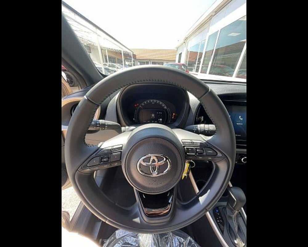Toyota Aygo X nuova a Alessandria (2)