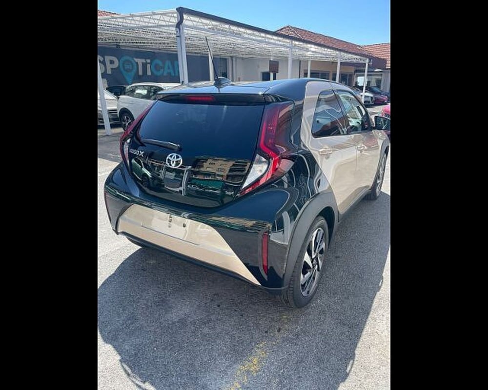 Toyota Aygo X nuova a Alessandria (7)