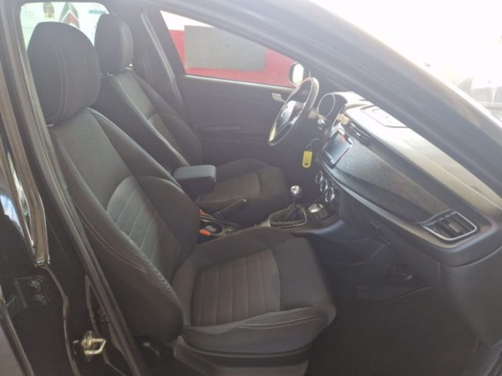 Alfa Romeo Giulietta usata a Terni (8)