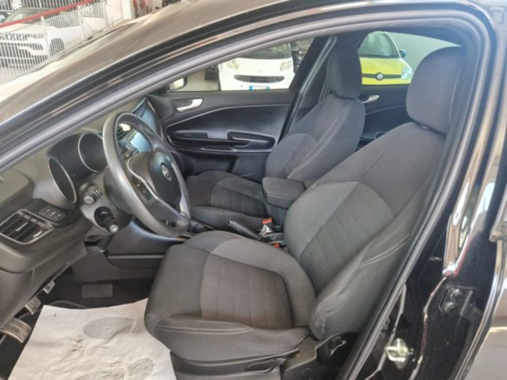 Alfa Romeo Giulietta usata a Terni (9)