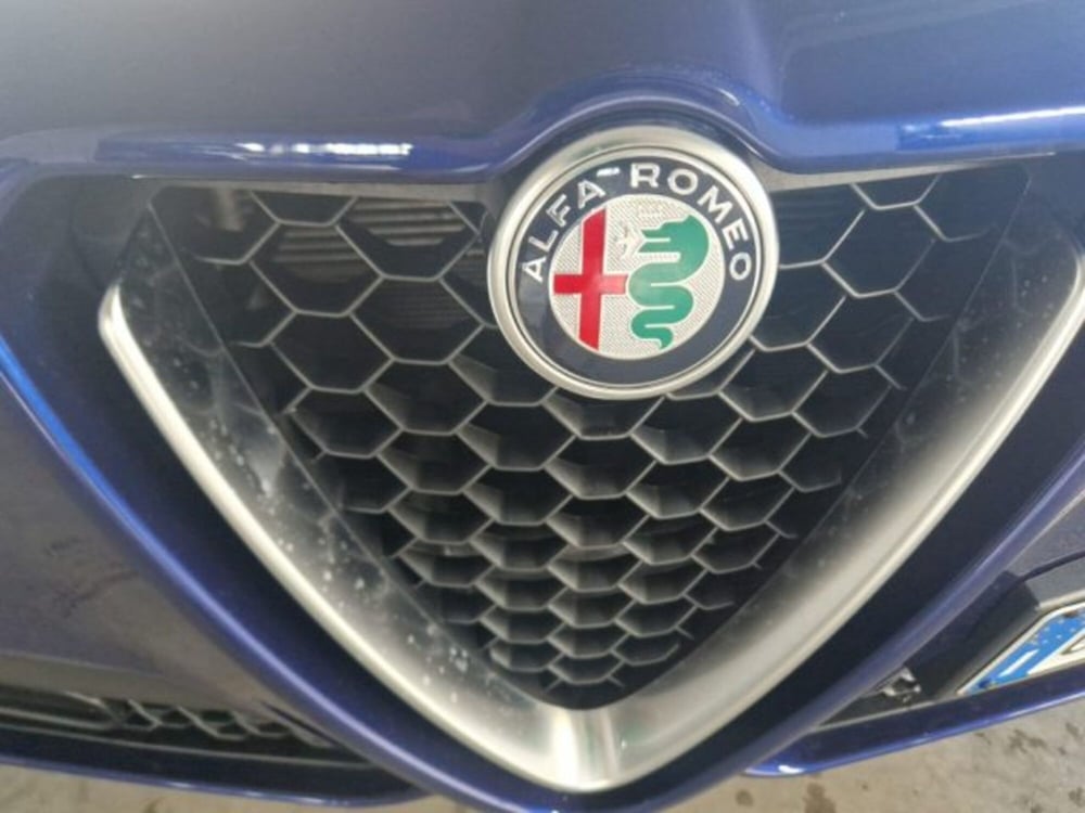 Alfa Romeo Stelvio usata a Terni (20)