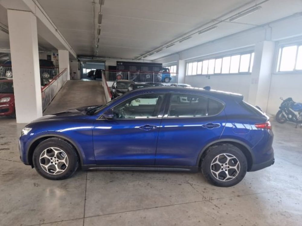 Alfa Romeo Stelvio usata a Terni (3)