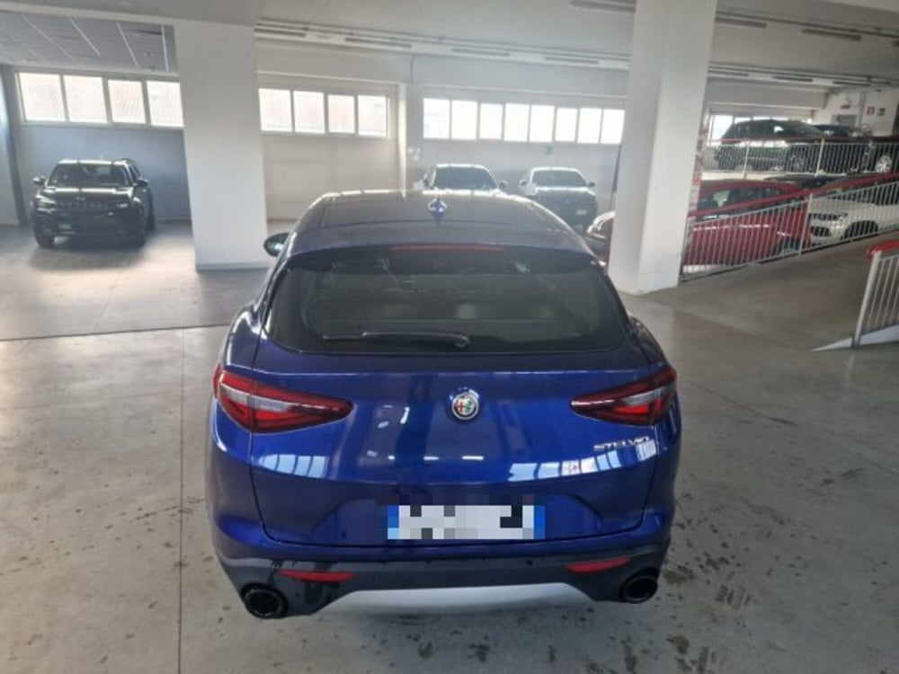 Alfa Romeo Stelvio usata a Terni (6)