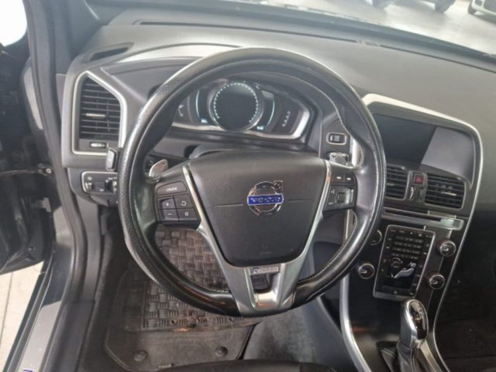 Volvo XC60 usata a Terni (10)