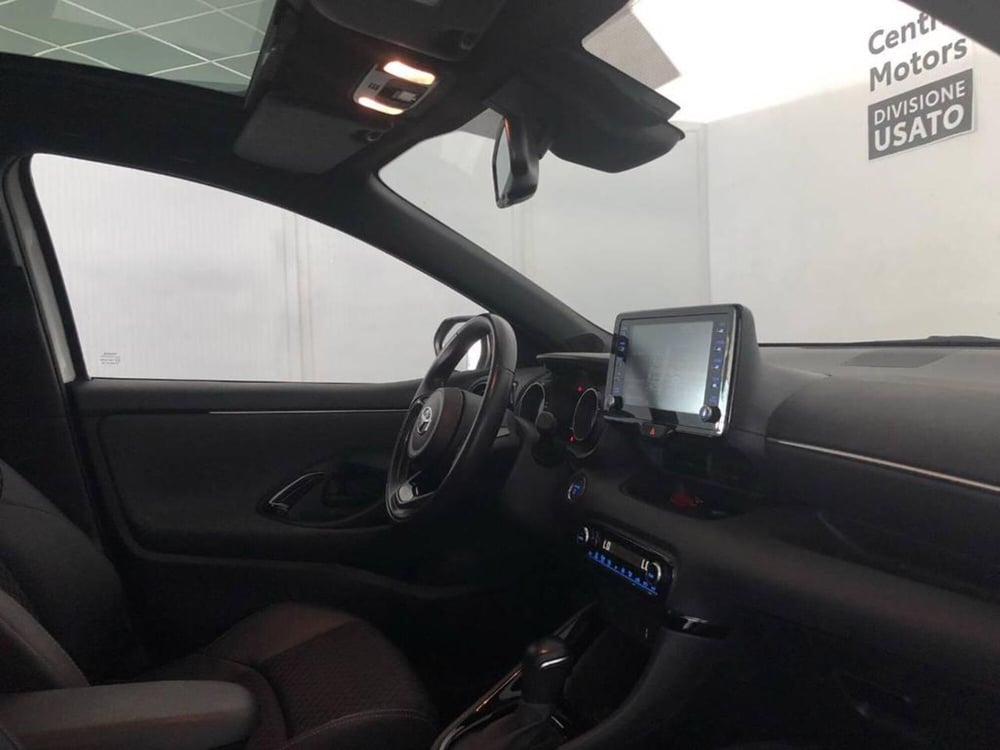 Toyota Yaris Cross usata a Torino (8)