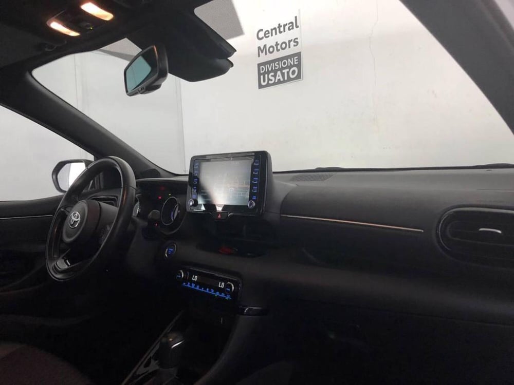 Toyota Yaris Cross usata a Torino (9)