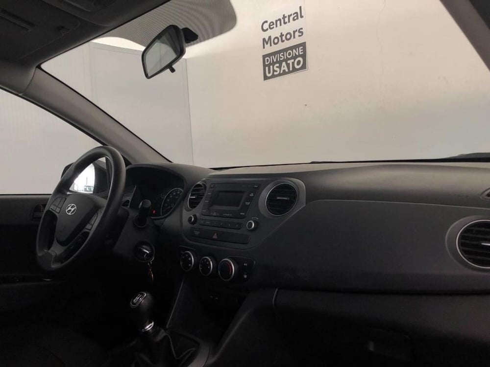 Hyundai i10 usata a Torino (9)