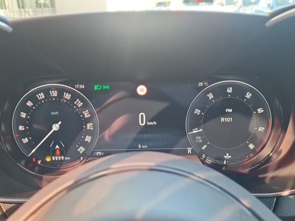 Alfa Romeo Giulia nuova a Monza e Brianza (10)
