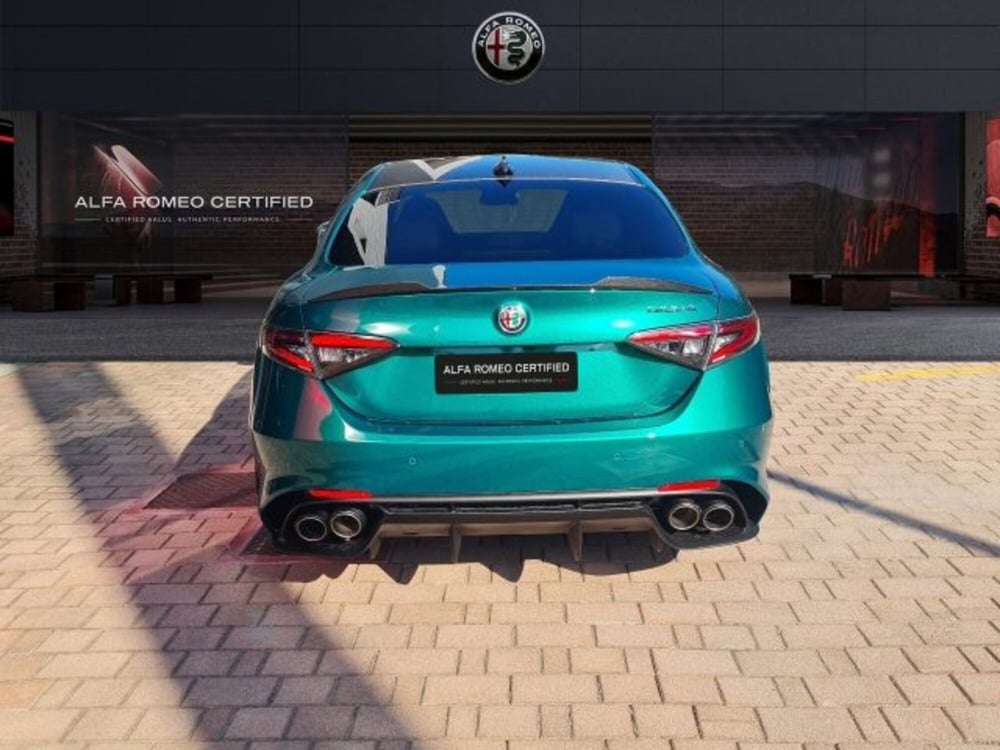 Alfa Romeo Giulia nuova a Monza e Brianza (5)