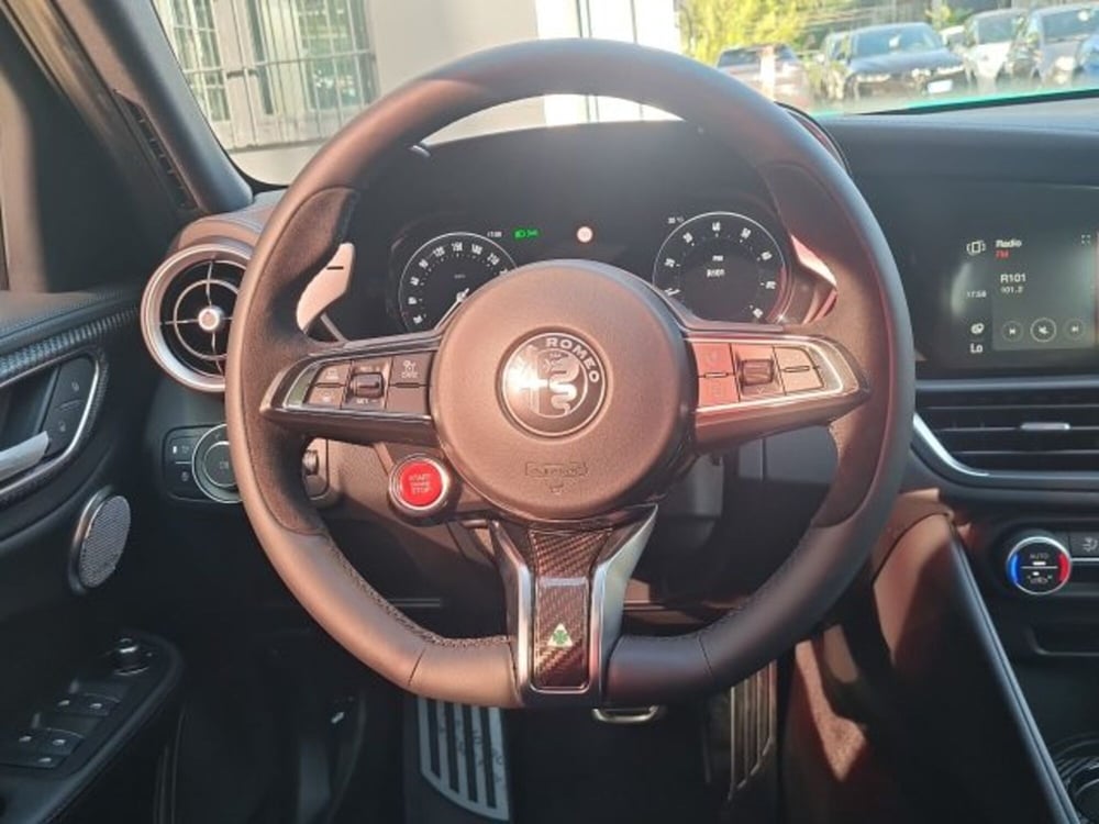 Alfa Romeo Giulia nuova a Monza e Brianza (9)