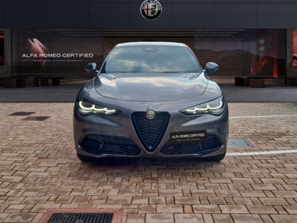 Alfa Romeo Stelvio nuova a Monza e Brianza (2)