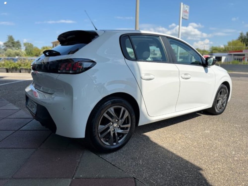 Peugeot 208 usata a Lucca (4)