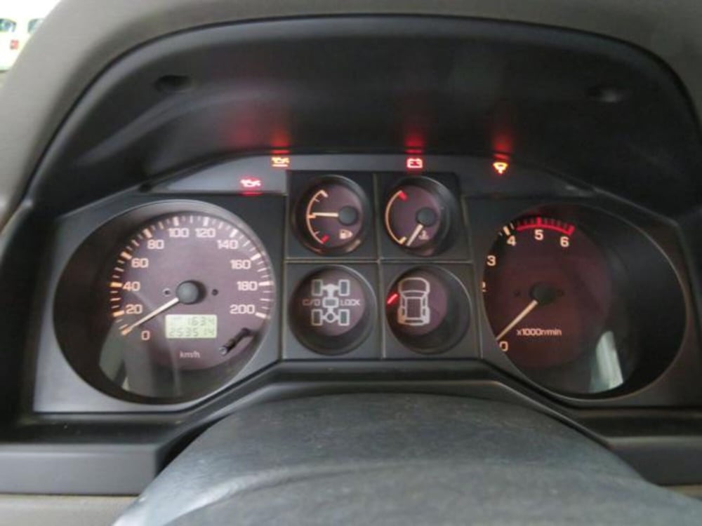Mitsubishi Pajero usata a Lodi (13)