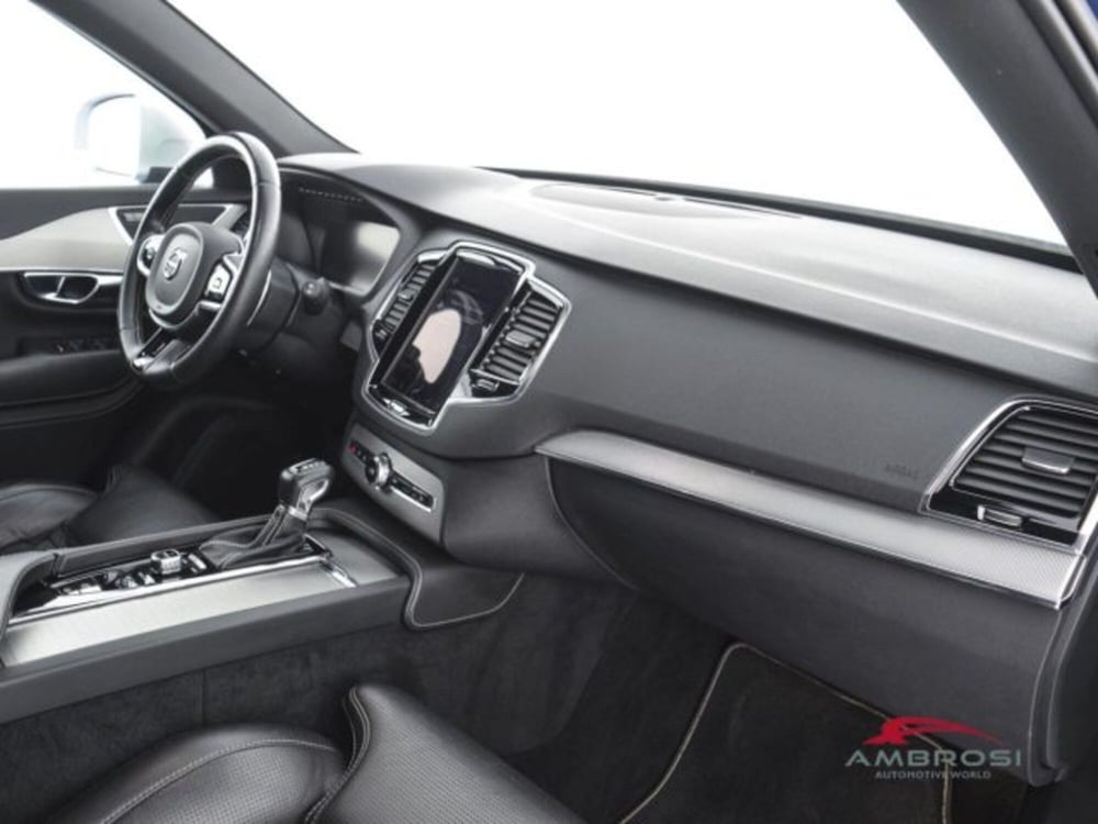 Volvo XC90 usata a Perugia (14)