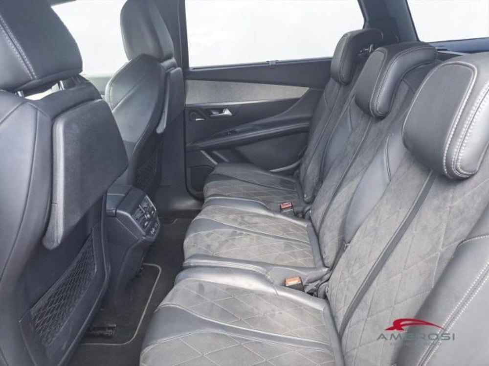 Peugeot 5008 usata a Perugia (9)
