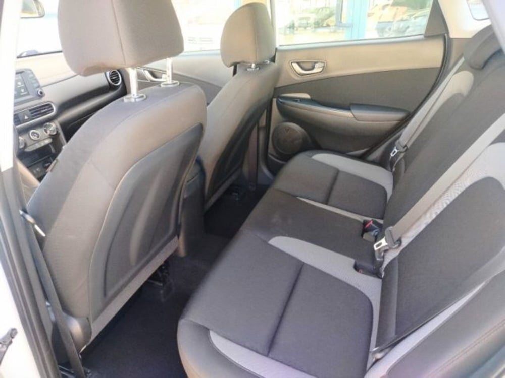 Hyundai Kona usata a Oristano (11)