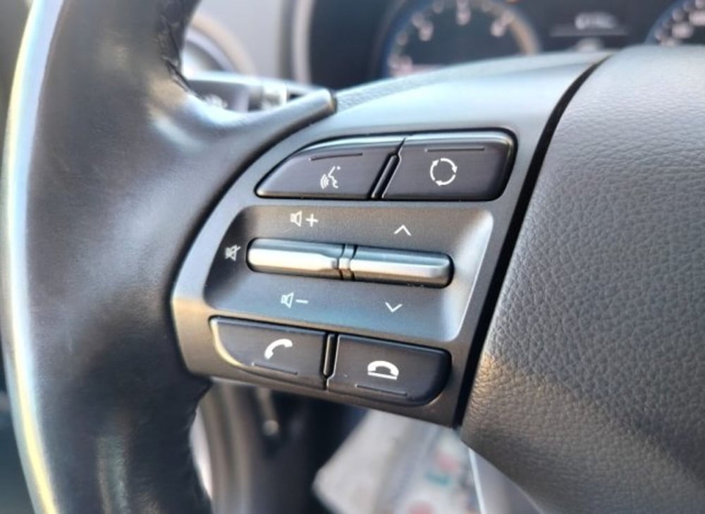 Hyundai Kona usata a Oristano (17)