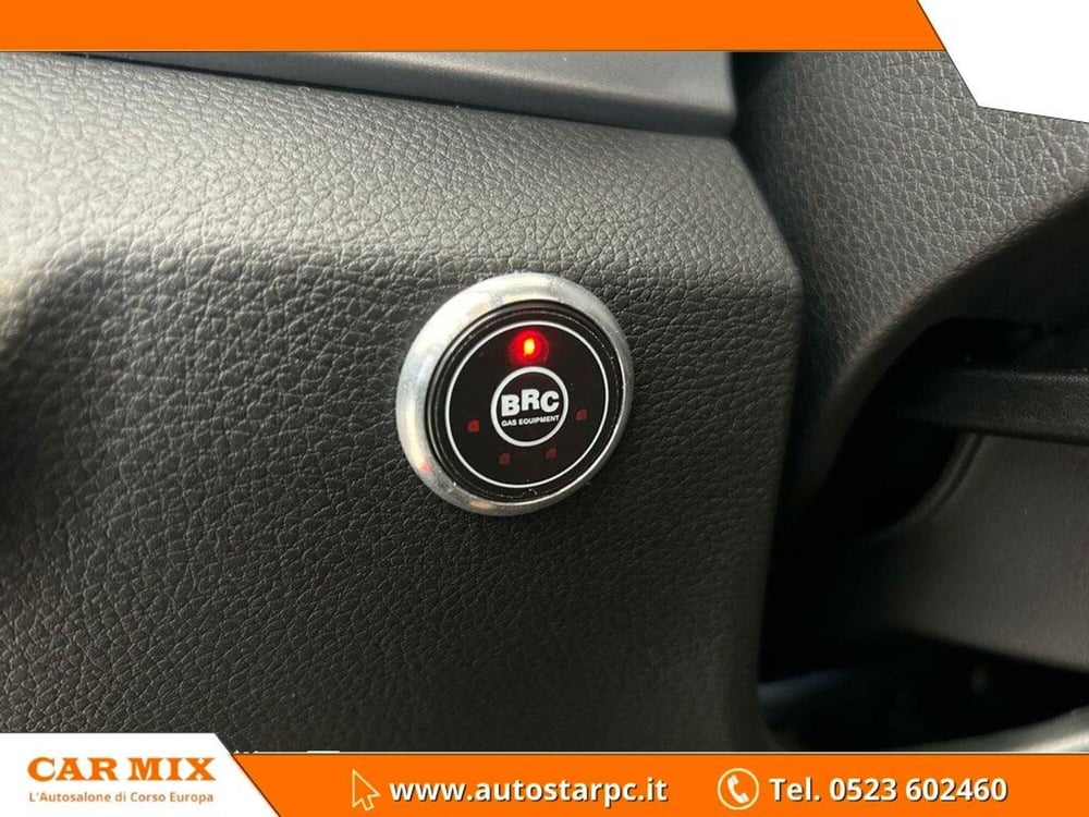 Kia Stonic nuova a Piacenza (12)