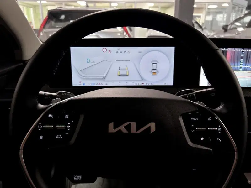 Kia EV6 nuova a Piacenza (12)