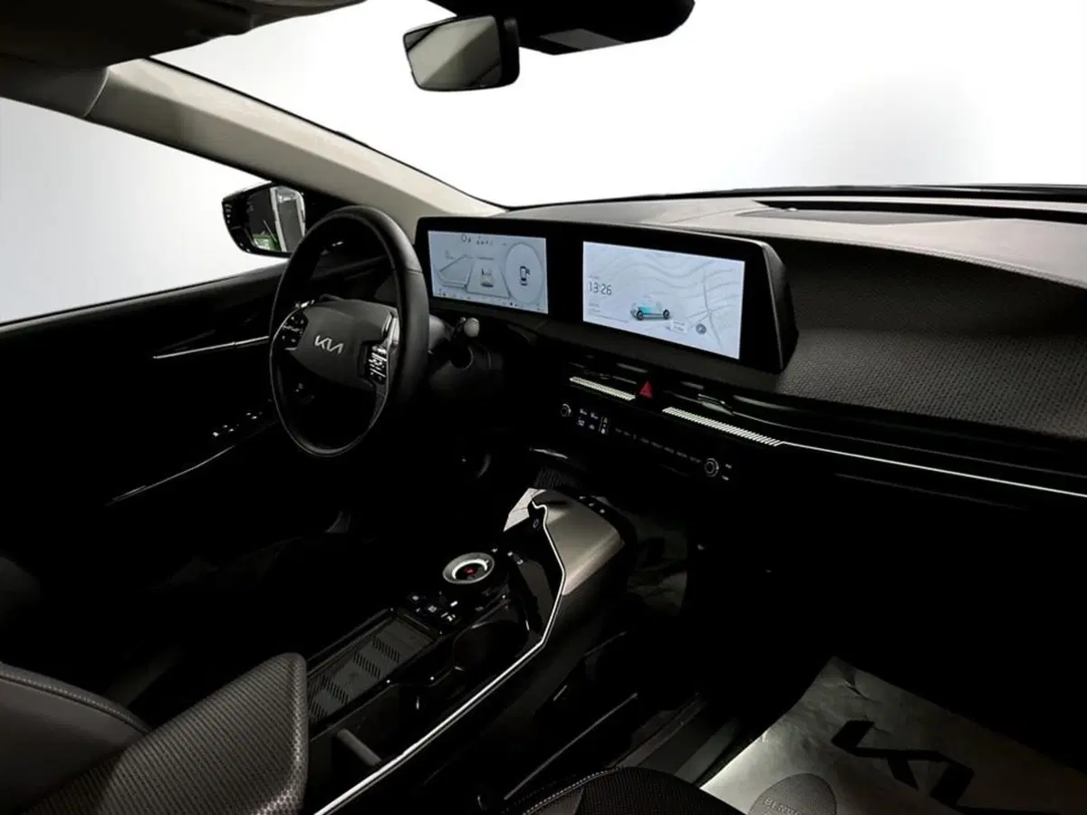 Kia EV6 nuova a Piacenza (14)