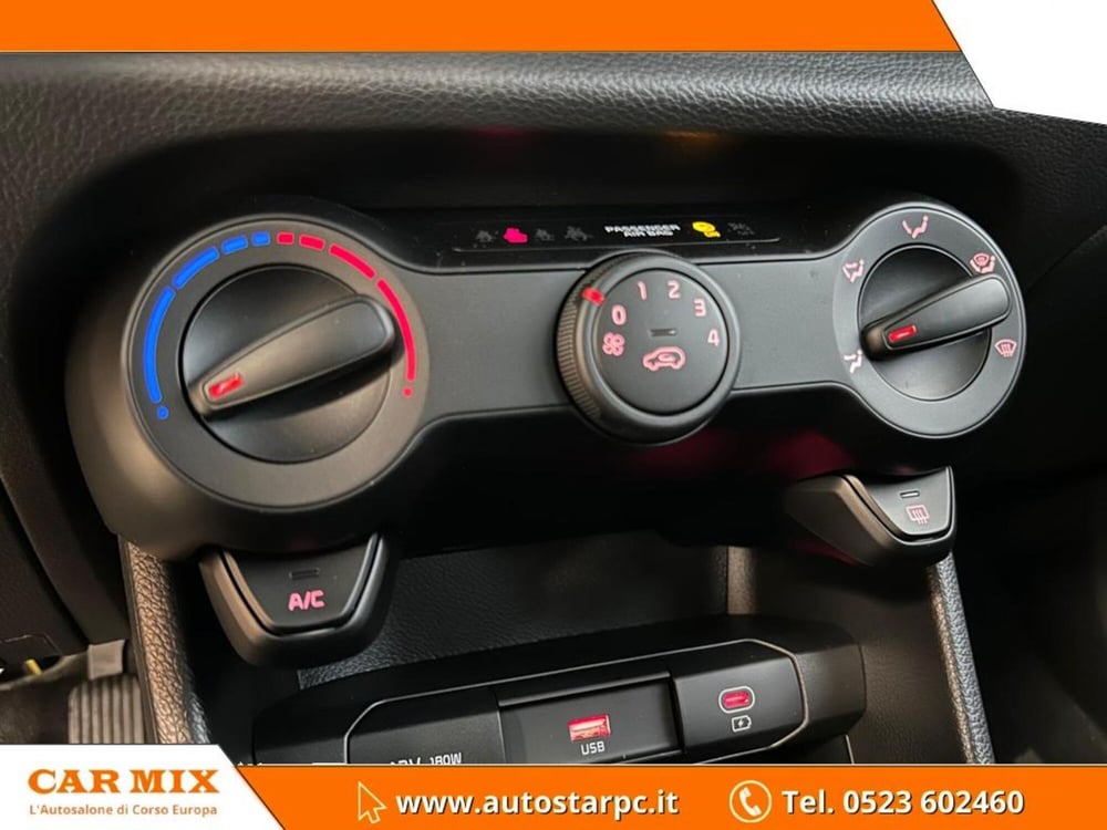 Kia Picanto nuova a Piacenza (11)