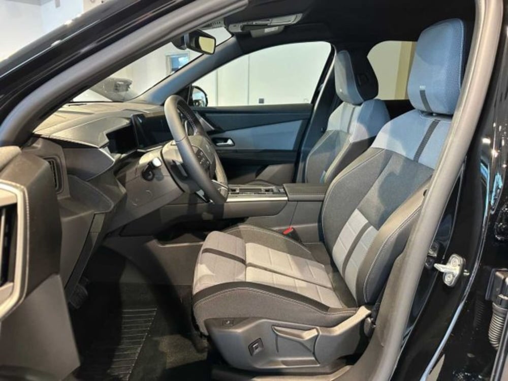 Opel Grandland nuova a Sondrio (10)