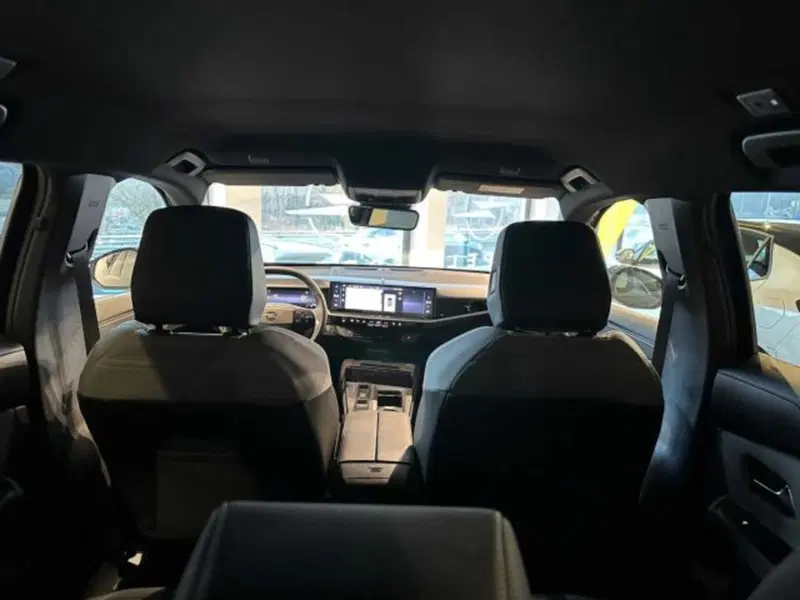 Opel Grandland nuova a Sondrio (16)