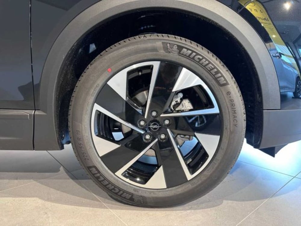 Opel Grandland nuova a Sondrio (9)