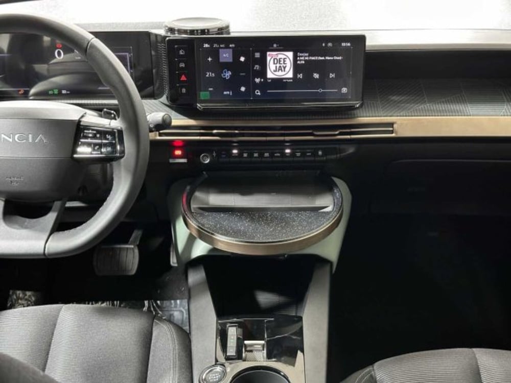 Lancia Ypsilon nuova a Sondrio (14)