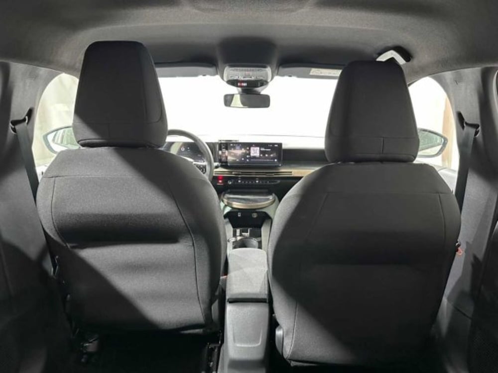 Lancia Ypsilon nuova a Sondrio (17)