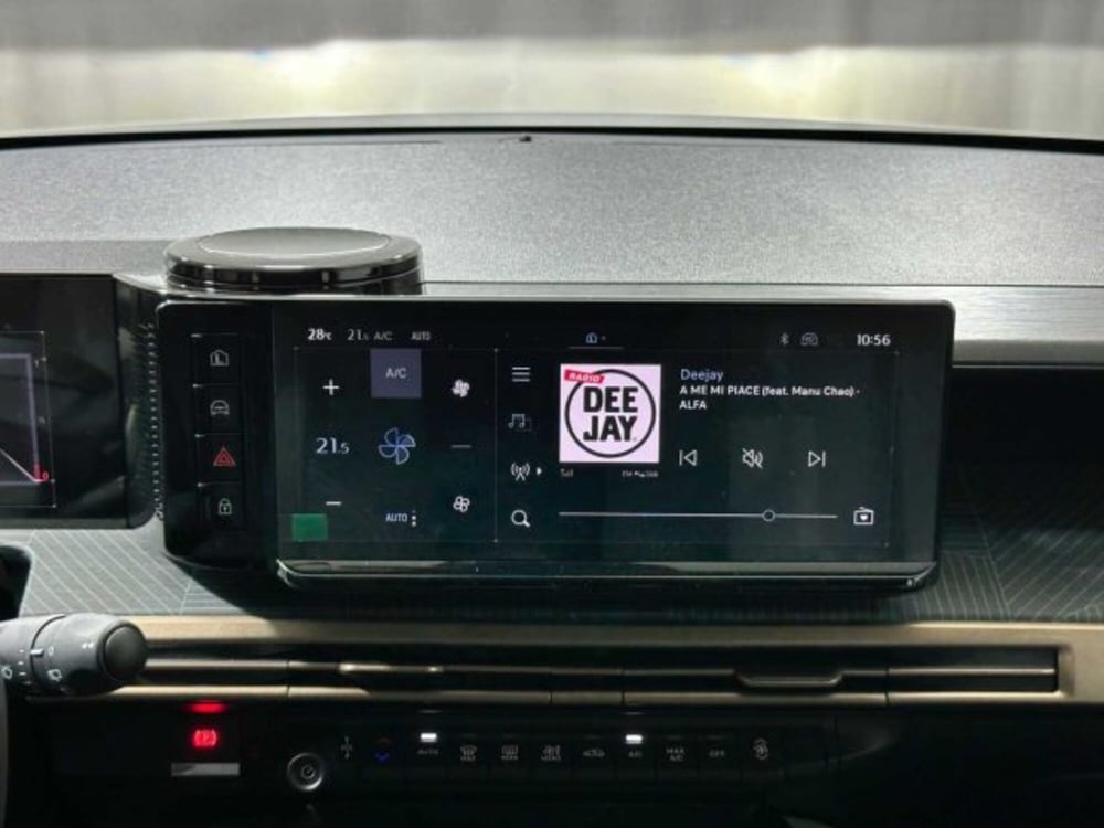 Lancia Ypsilon nuova a Sondrio (18)
