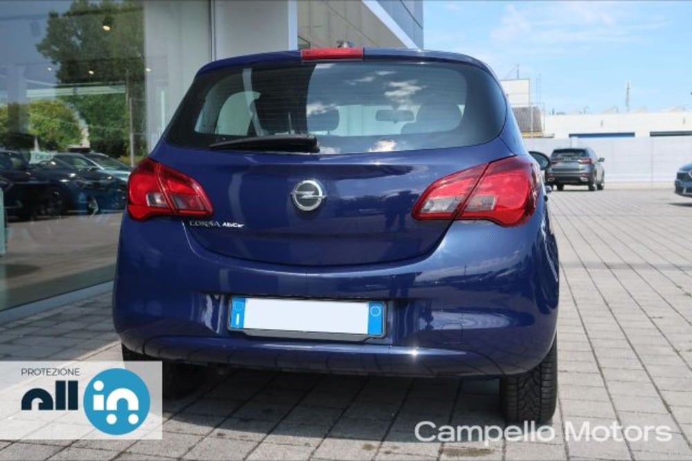 Opel Corsa Coupé usata a Venezia (4)