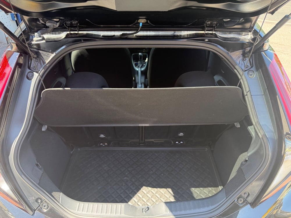 Toyota Aygo X usata a Roma (10)