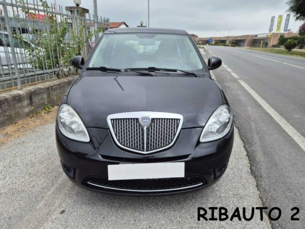 Lancia Ypsilon usata a Cuneo (16)
