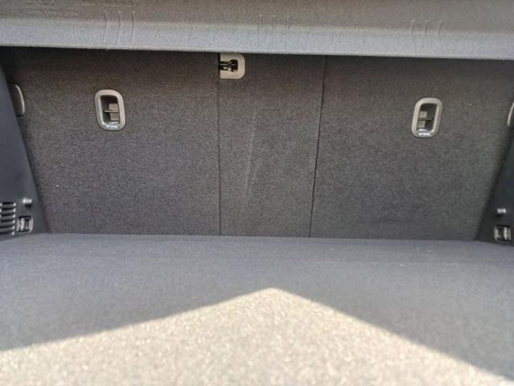 Hyundai Kona usata a Savona (12)