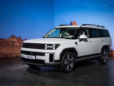 Hyundai Santa Fe 1.6 t-gdi phev XClass Bose&amp;Tech 4wd 7p.ti at del 2025 usata a Savona