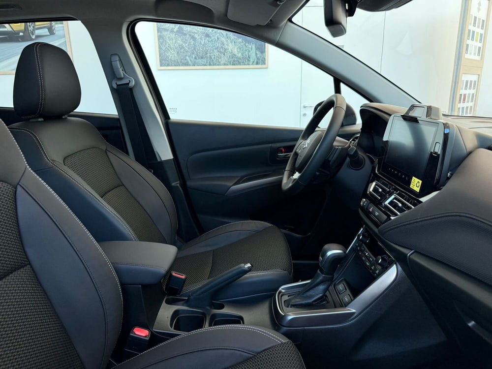 Suzuki S-Cross nuova a Ascoli Piceno (12)