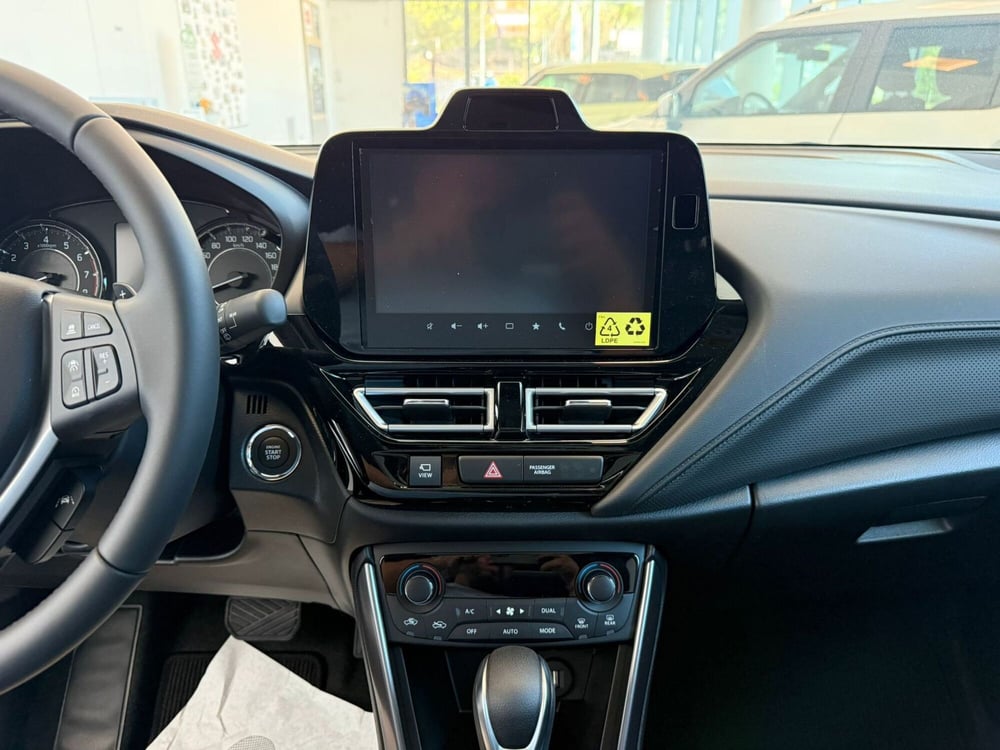Suzuki S-Cross nuova a Ascoli Piceno (17)