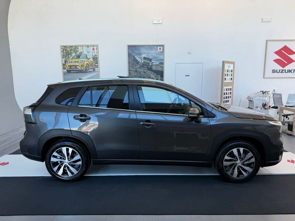 Suzuki S-Cross nuova a Ascoli Piceno (5)