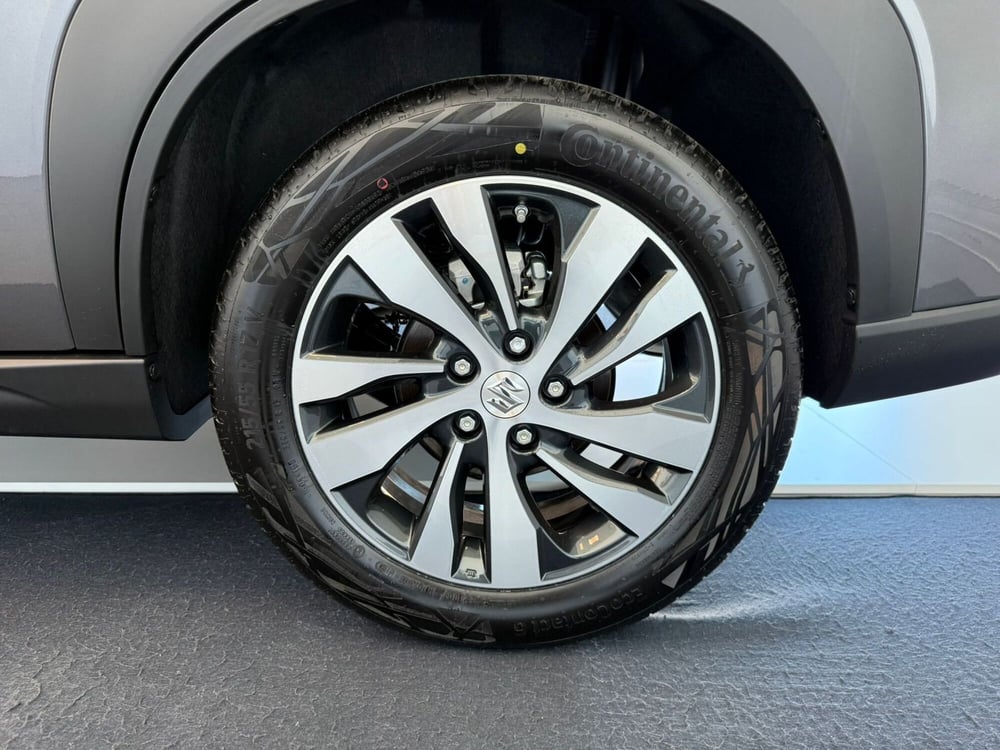 Suzuki S-Cross nuova a Ascoli Piceno (9)