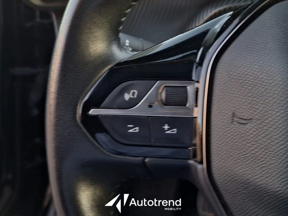 Peugeot 2008 usata a Bari (9)