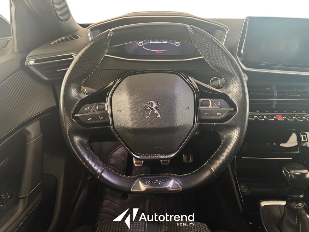 Peugeot 2008 usata a Bari (9)