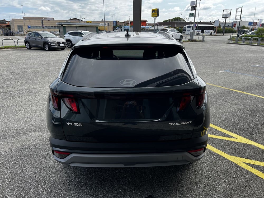 Hyundai Tucson nuova a Vercelli (4)