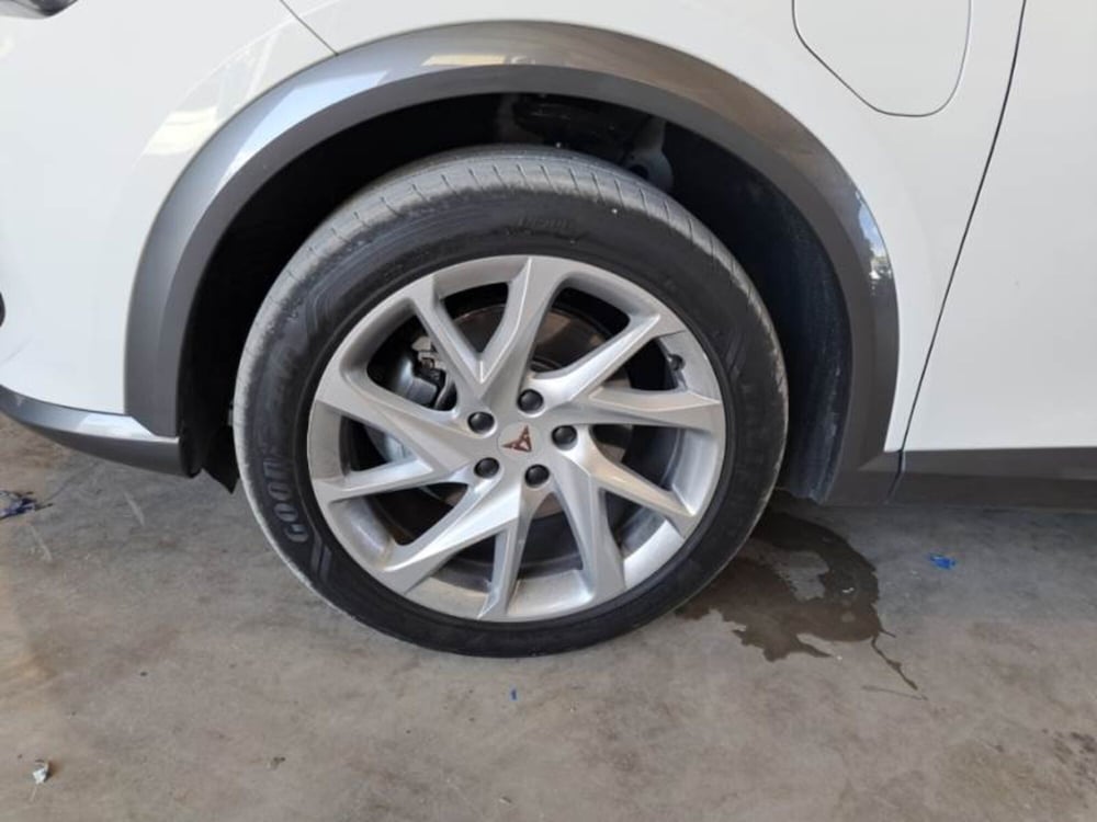 Cupra Formentor usata a Salerno (19)