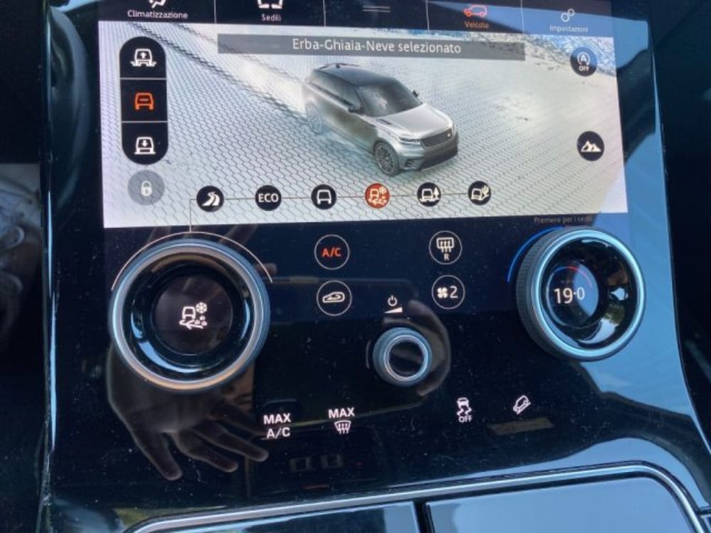 Land Rover Range Rover Velar usata a Perugia (18)